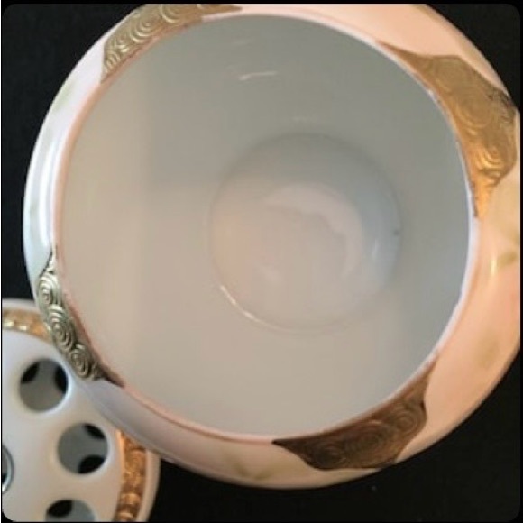 Royal Bayreuth Gilt China Floral Hatpin Holder or Vase w/Frog - Made in Germany - Picture 7 of 9